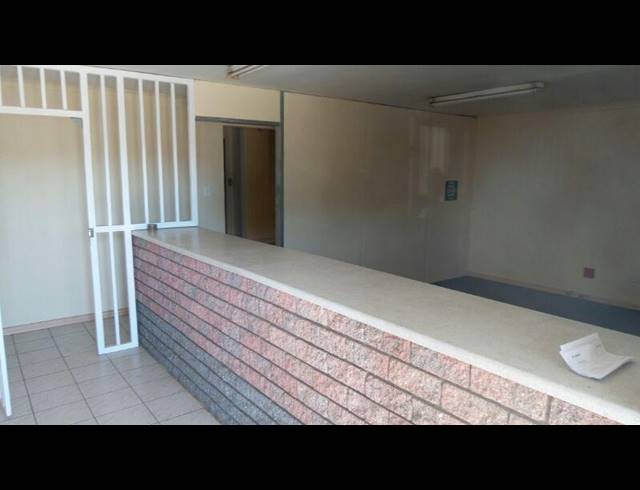 670M² FACTORY TO LET IN STIKLAND